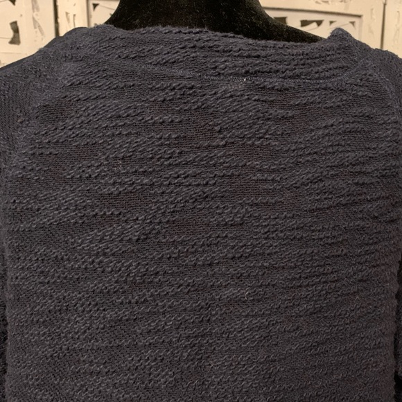 SAKS FIFTH AVENUE DARLING DARK NAVY BLUE TEXTURED LONG SLEEVE SWEATER TOP - Picture 5 of 9